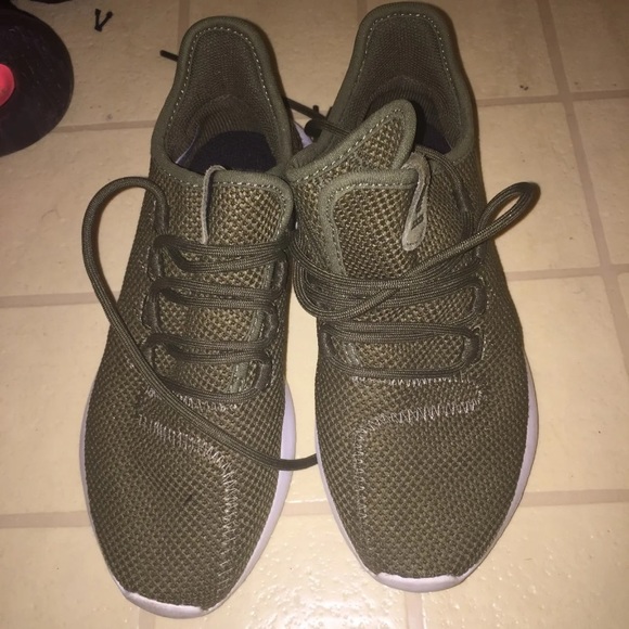 Adidas running shoes - Picture 1 of 3